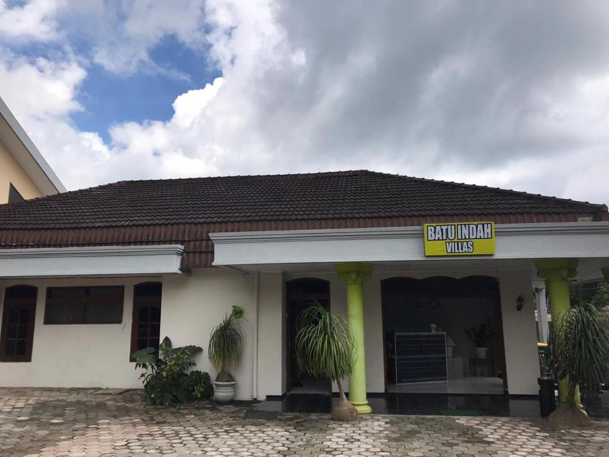 Villa&Guest House Batu Indah Extérieur photo